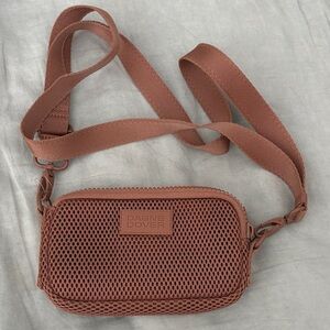 Dagne Dover Rose pink Mesh belt/Crossbody Bag
